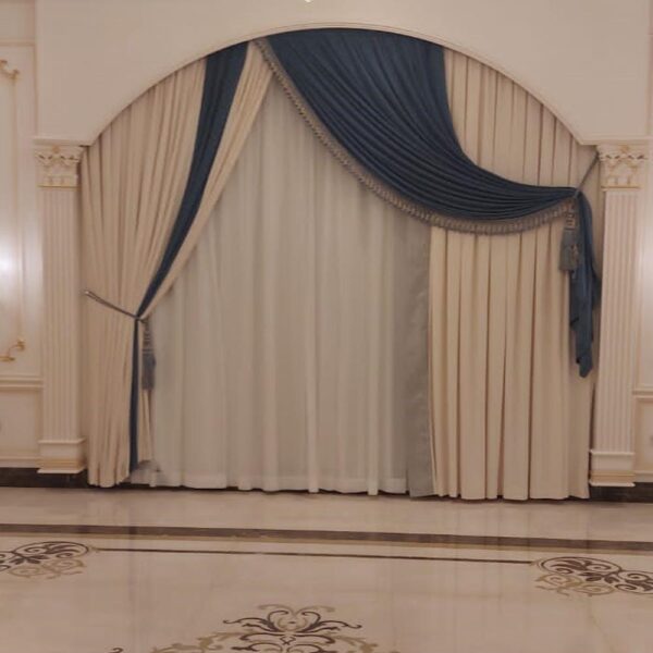 Curtain